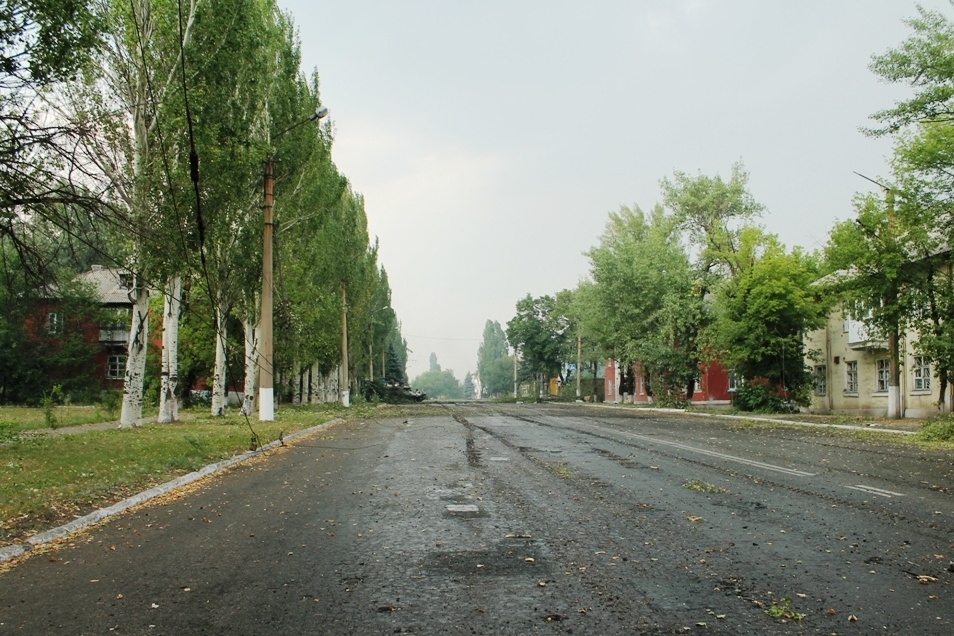 Вуглягорск — Повреждения троллейбусной контактной сети в ходе боевых действий