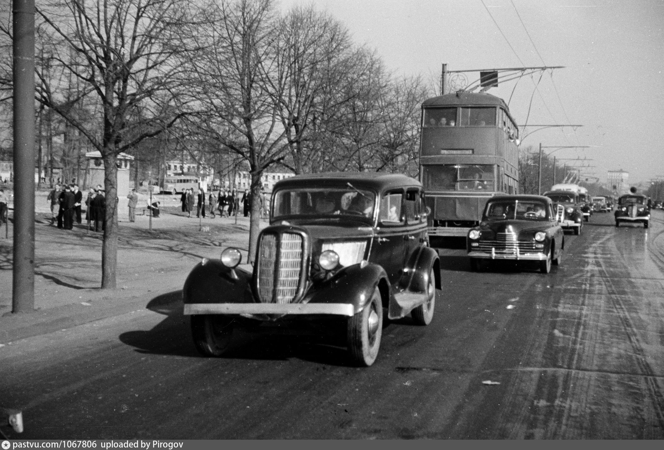 Москва, ЯТБ-3 № 1002; Москва — Исторические фотографии — Двухэтажные троллейбусы (1937-1953)