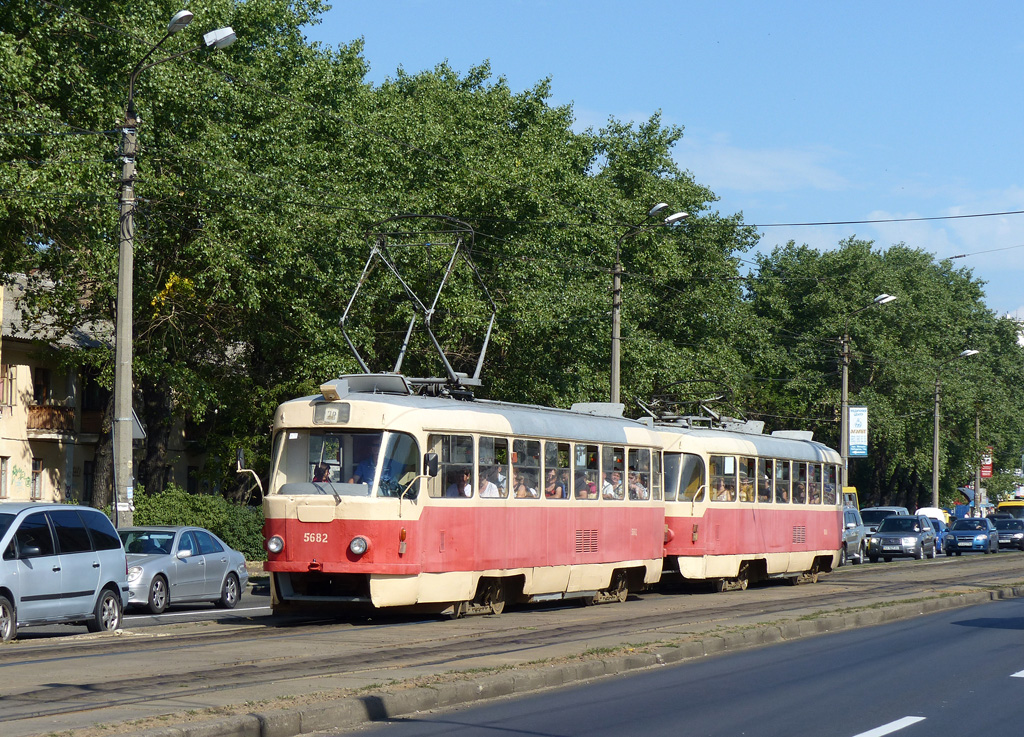 Kiova, Tatra T3SU # 5682