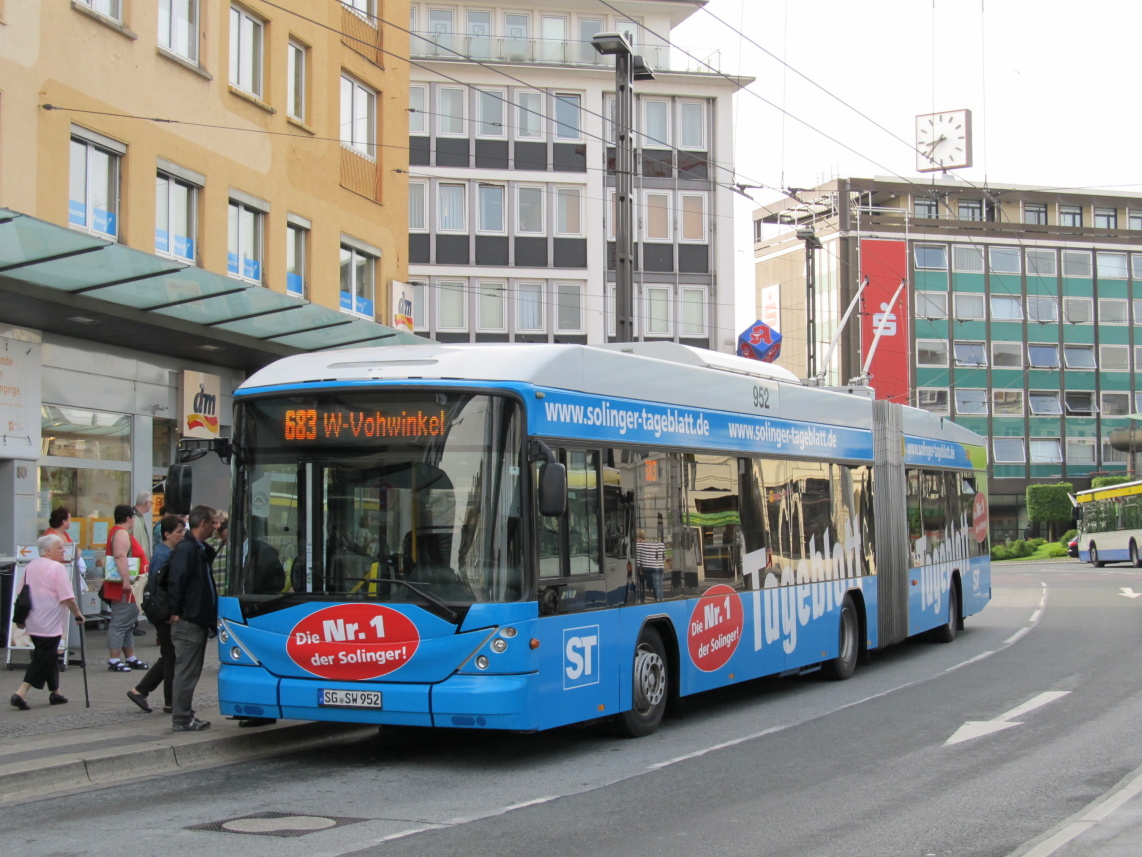 Solingen, Hess SwissTrolley 3 (BGT-N2C) № 952
