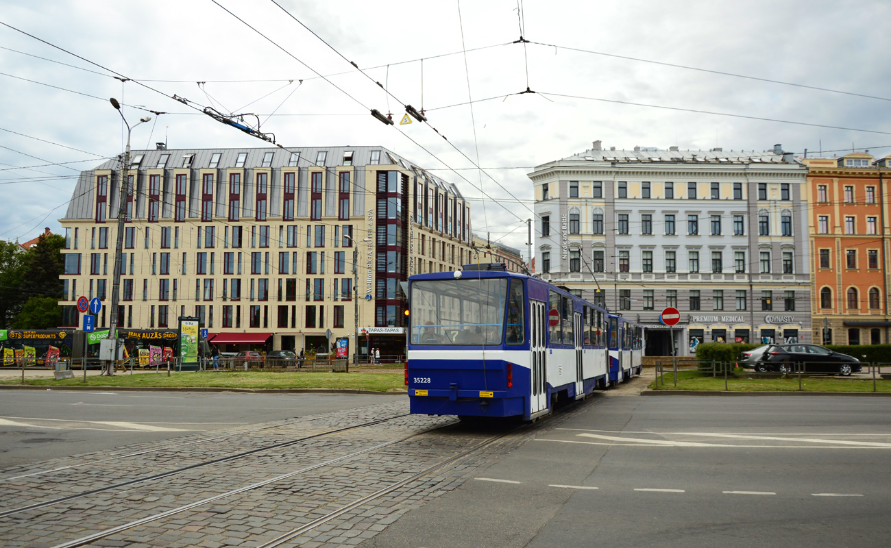 Riga, Tatra Т3MR (T6B5-R) č. 35228