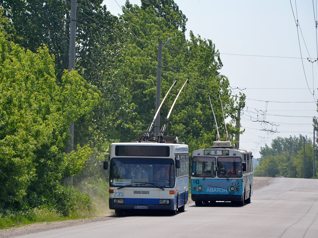 Lutsk, Mercedes-Benz O405NE č. 235; Lutsk, ZiU-682V [V00] č. 143; Lutsk — Trip on the trolleybus Mercedes-Benz O405NE №235 11.06.2017