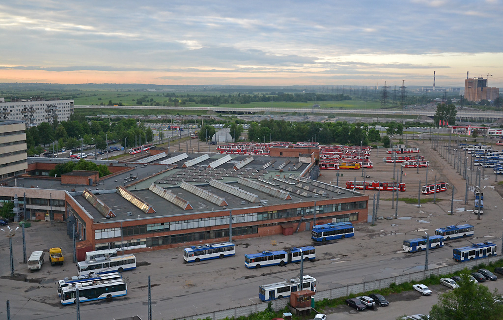 Sankt Peterburgas — Joint tramway-trolleybus depot