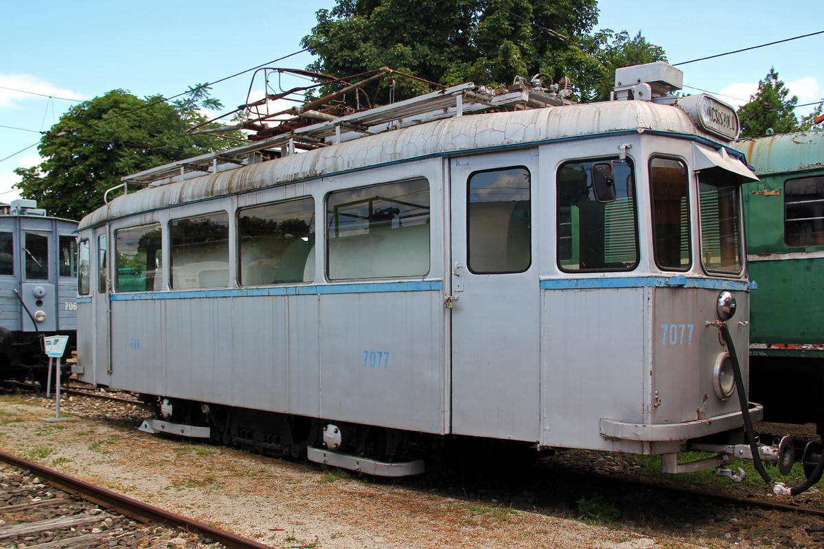 Budapeszt, Rail grinding car Nr 7077; Budapeszt — Museums