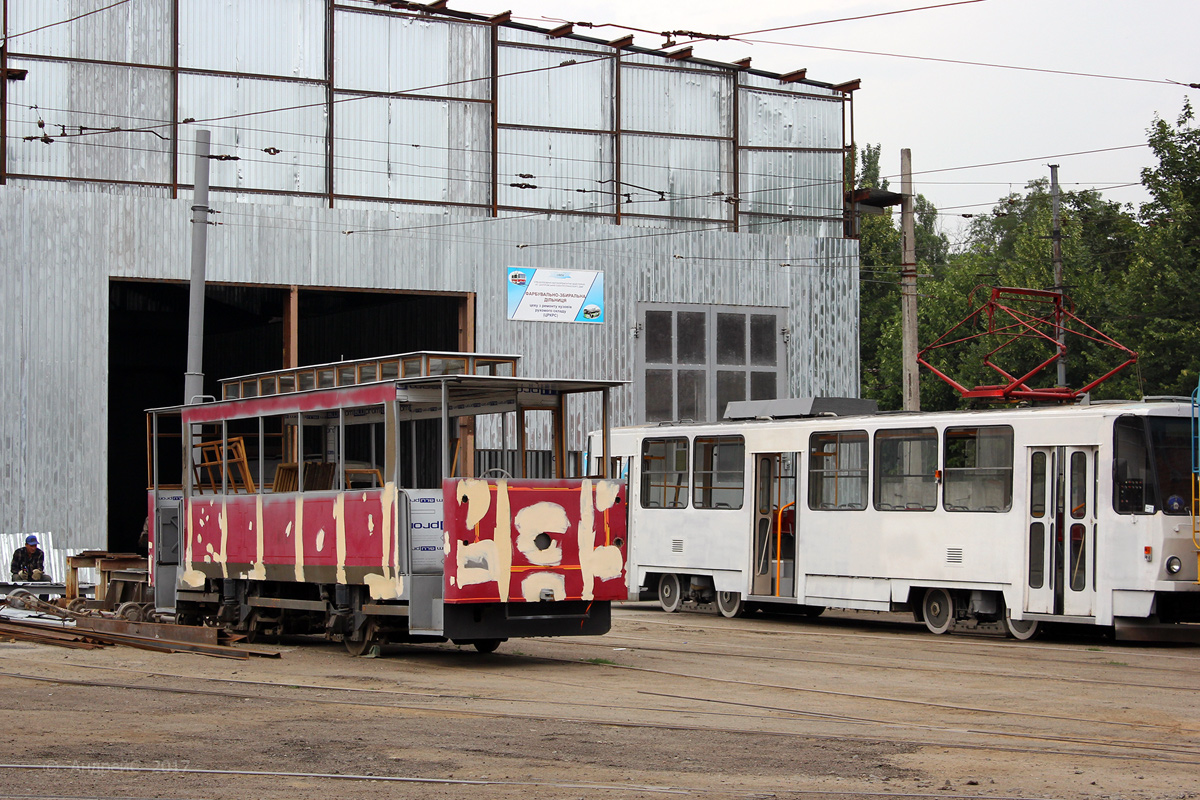 Днепр, Двухосный моторный вагон № 002; Днепр — Территория трамвайных депо
