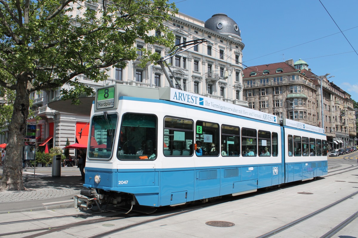 Zurich, SWP/SIG/BBC Be 4/6 "Tram 2000" N°. 2047