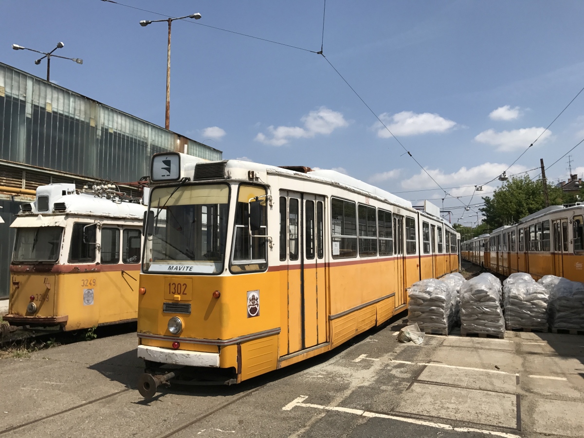 Budapest, Ganz UV1 # 3249; Budapest, Ganz CSMG2 # 1302; Budapest — Tram depots
