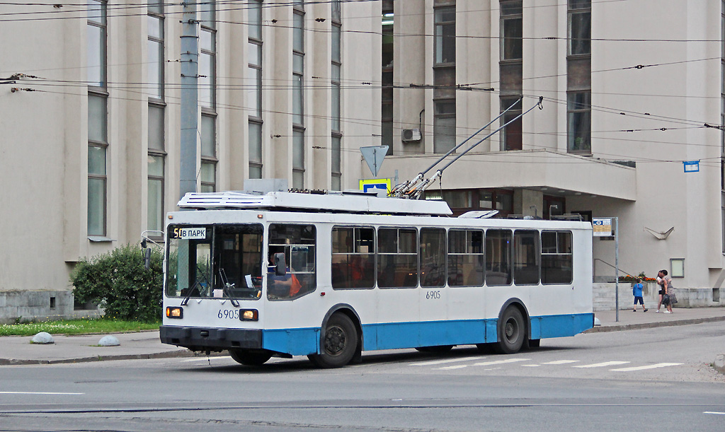 Троллейбус 40 изменение. Троллейбус ПТЗ 5283. ПТЗ-5283. Троллейбус ПТЗ 5283 Санкт-Петербург. Троллейбус 40 СПБ.
