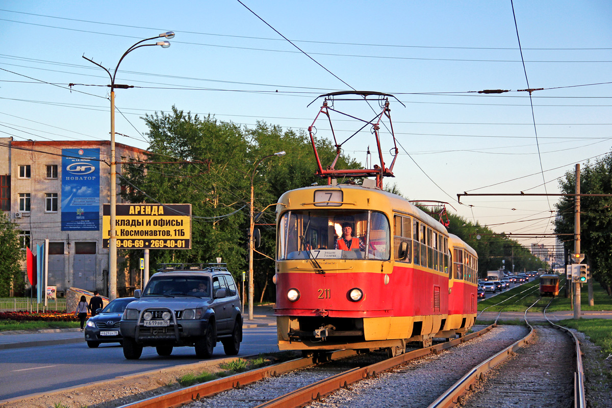 Jekaterinburg, Tatra T3SU Nr. 211
