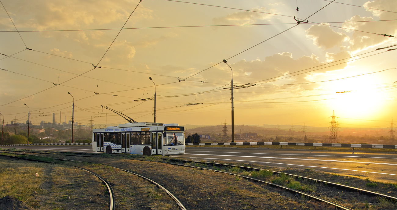 Мариуполь, Дніпро Т103 № 210; Мариуполь — Троллейбусные линии и кольца