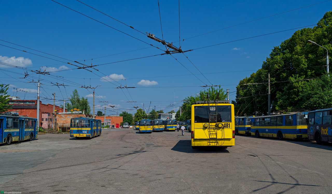 Чернигов, ЛАЗ E183D1 № 481; Чернигов — Инфраструктура троллейбусного депо; Чернигов — Нештатные ситуации