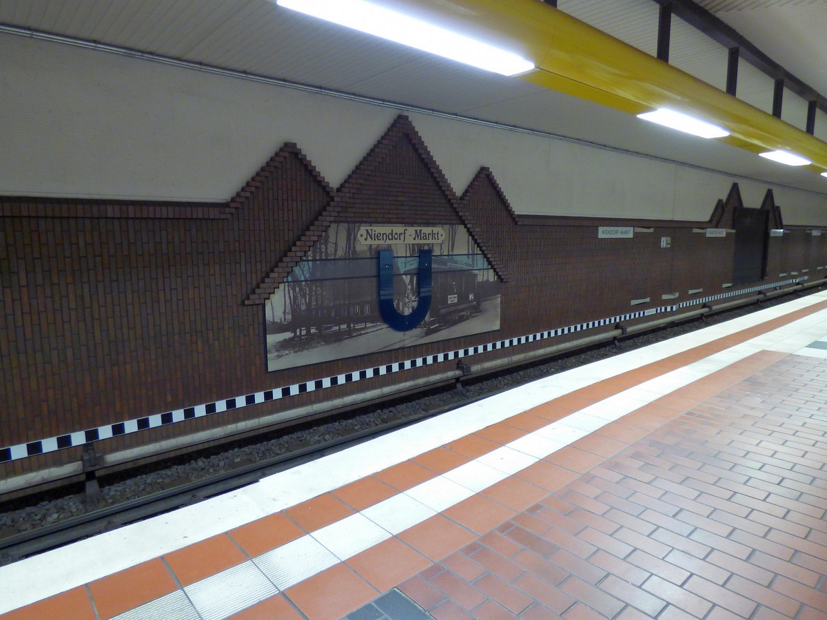 Гамбург — U-Bahn — Линия U2/U4