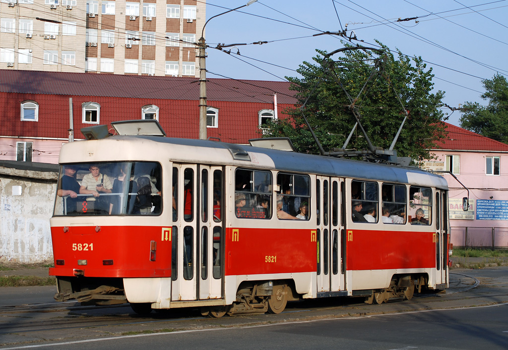 Kiova, Tatra T3SUCS # 5821