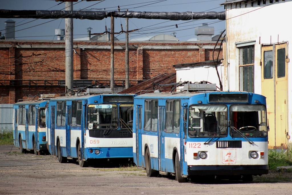 Oryol, ZiU-682G-016  [Г0М] Nr 1122; Oryol, ZiU-682G-016 (018) Nr 059; Oryol — Trolleybus depot