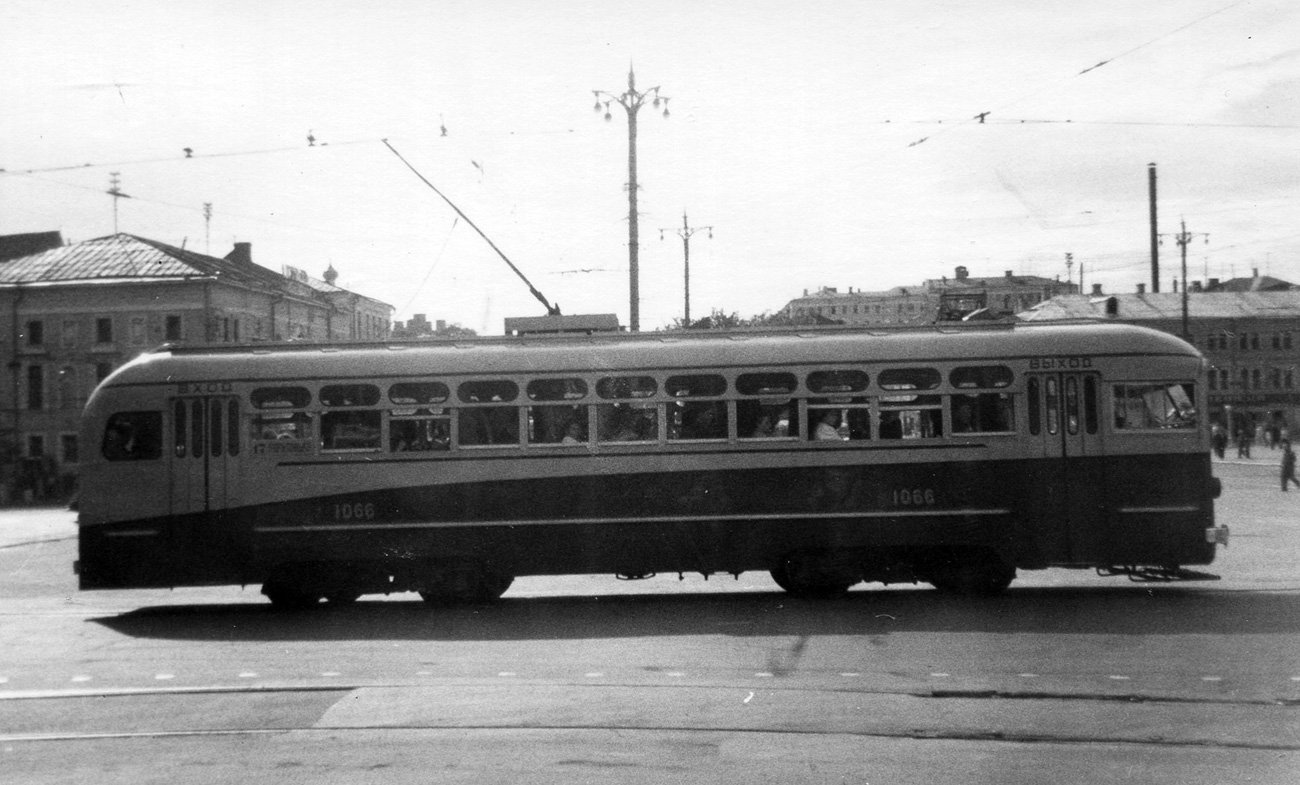 莫斯科, MTV-82A # 1066; 莫斯科 — Historical photos — Tramway and Trolleybus (1946-1991)