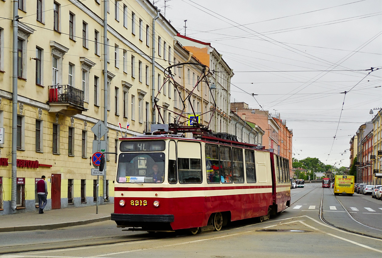 Sanktpēterburga, LVS-86K № 8212