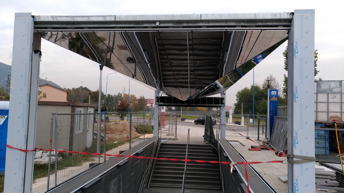 Brescia — Entry canopies construction