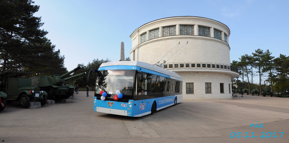 Sébastopol, Trolza-5265.03 “Megapolis” N°. 2076; Sébastopol — Customized trip 05.11.2017 trolleybus Trolza 5265.03 "Metropolis" in honor of the 67th anniversary of Sevastopol trolley