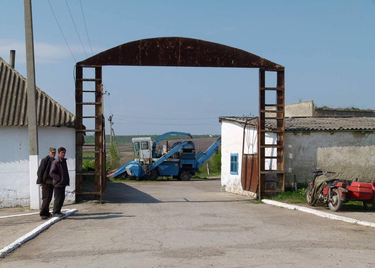 Solonceni — Trolleybus Line and Infrastructure