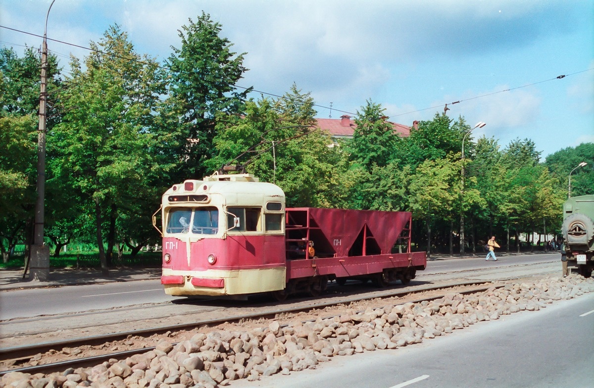 82 г п. МТВ-82 трамвай. МТВ-82 г1. Трамвай МТВ-82 фото. МТВ-82 трамвай завод РВР.