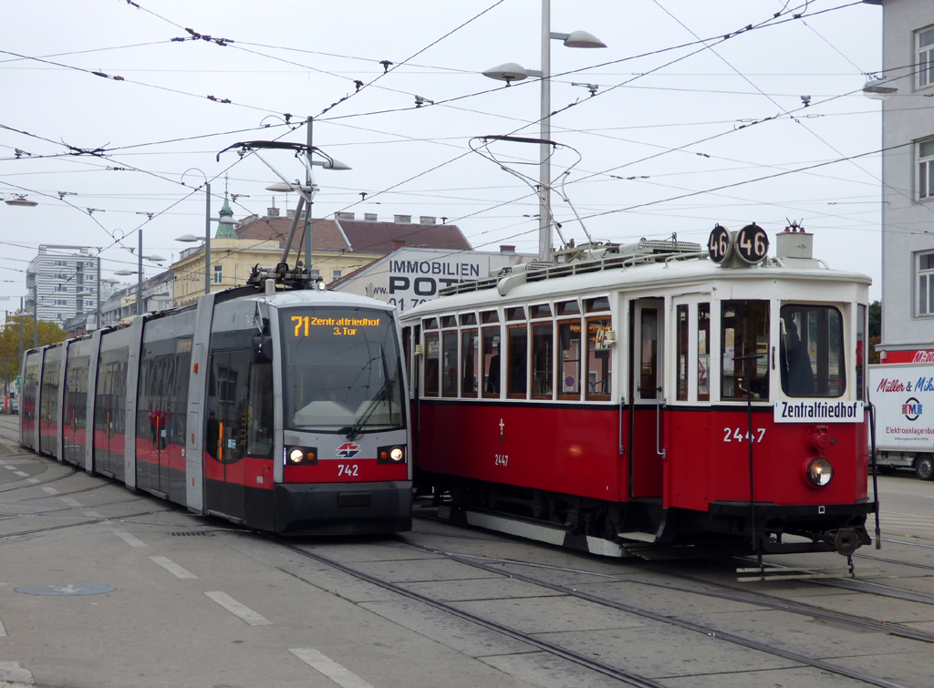 Вена, Simmering Type K № 2447; Вена, Siemens ULF-B1 № 742; Вена — 248. поездка VEF — 05.11.2017.