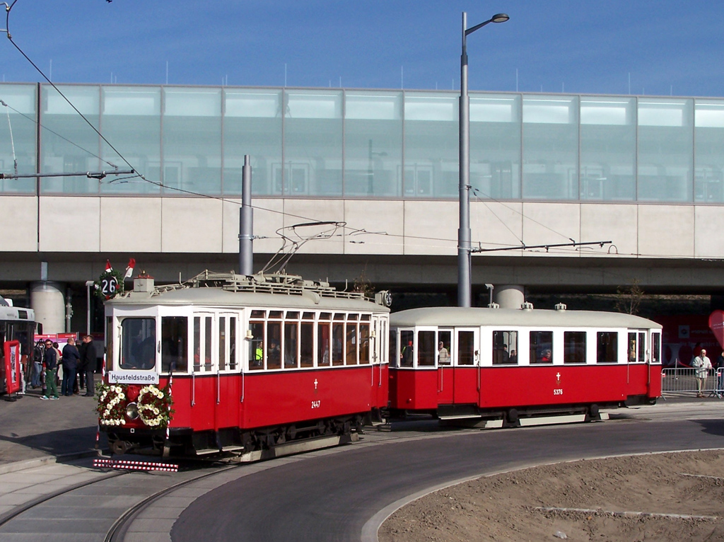 Vienna, Simmering Type K č. 2447; Vienna — Opening of the new line 26 Kagraner Platz — Hausfeldstrasse