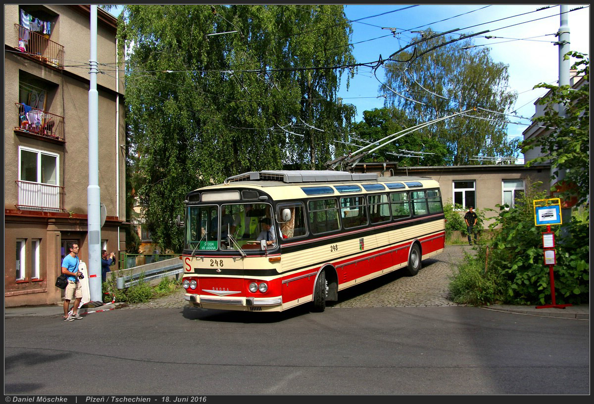 Брно, Škoda T11/0 № 248; Пльзень — 75 лет троллейбусного движения в Пльзени