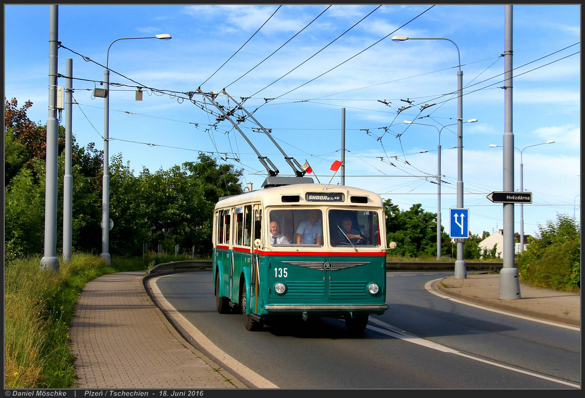 Брно, Škoda 6Tr2 № 135; Пльзень — 75 лет троллейбусного движения в Пльзени