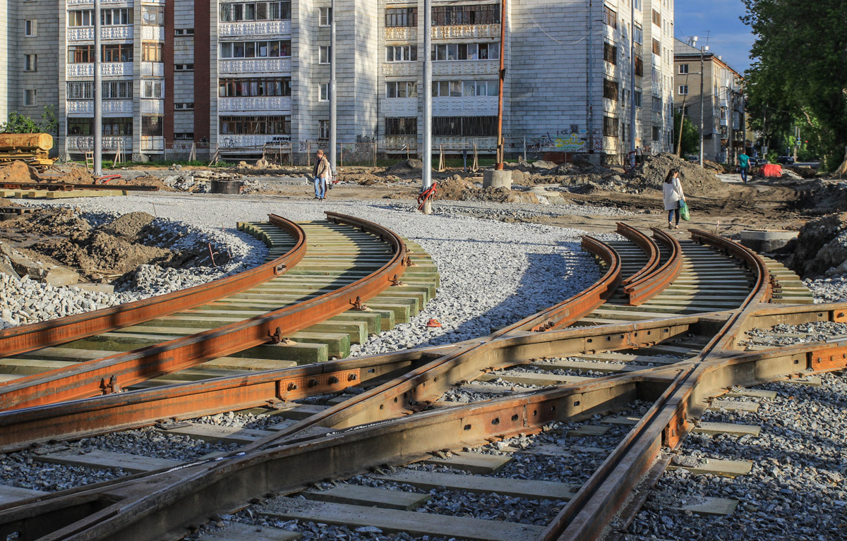 Jekaterinburga — The construction of a tram line along street Tatishcheva