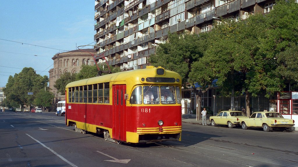 Ереван, РВЗ-6М2 № 081; Ереван — Старые фотографии — Сентябрь 1999 г.