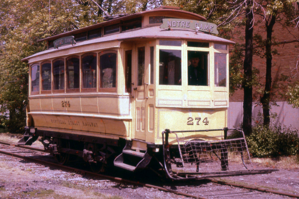 Montreal, Newburyport 2-axle motor car nr. 274