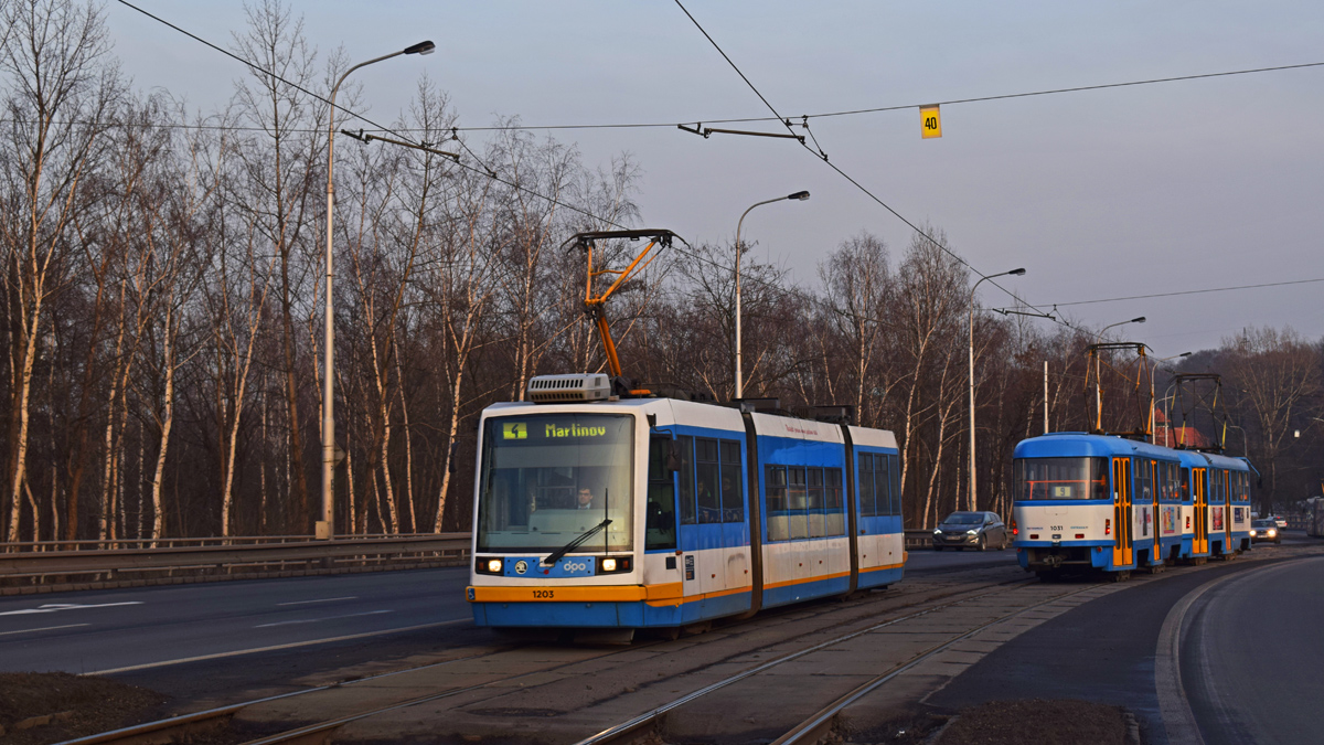 Острава, Škoda 03T2 Astra № 1203; Острава, Tatra T3G № 1031