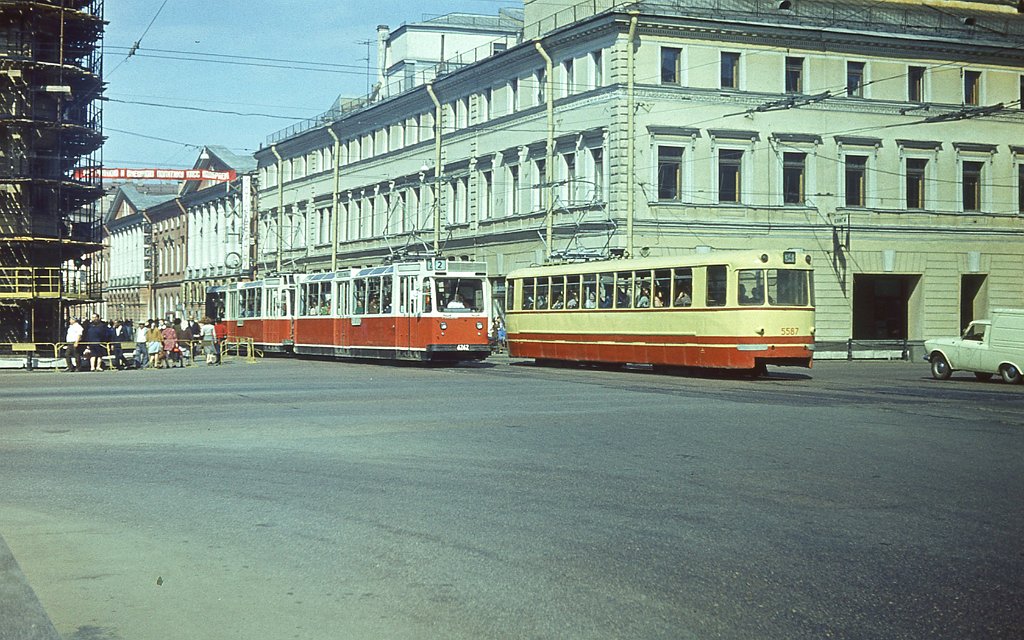 聖彼德斯堡, LM-68 # 6262; 聖彼德斯堡, LM-57 # 5587; 聖彼德斯堡 — Historic tramway photos