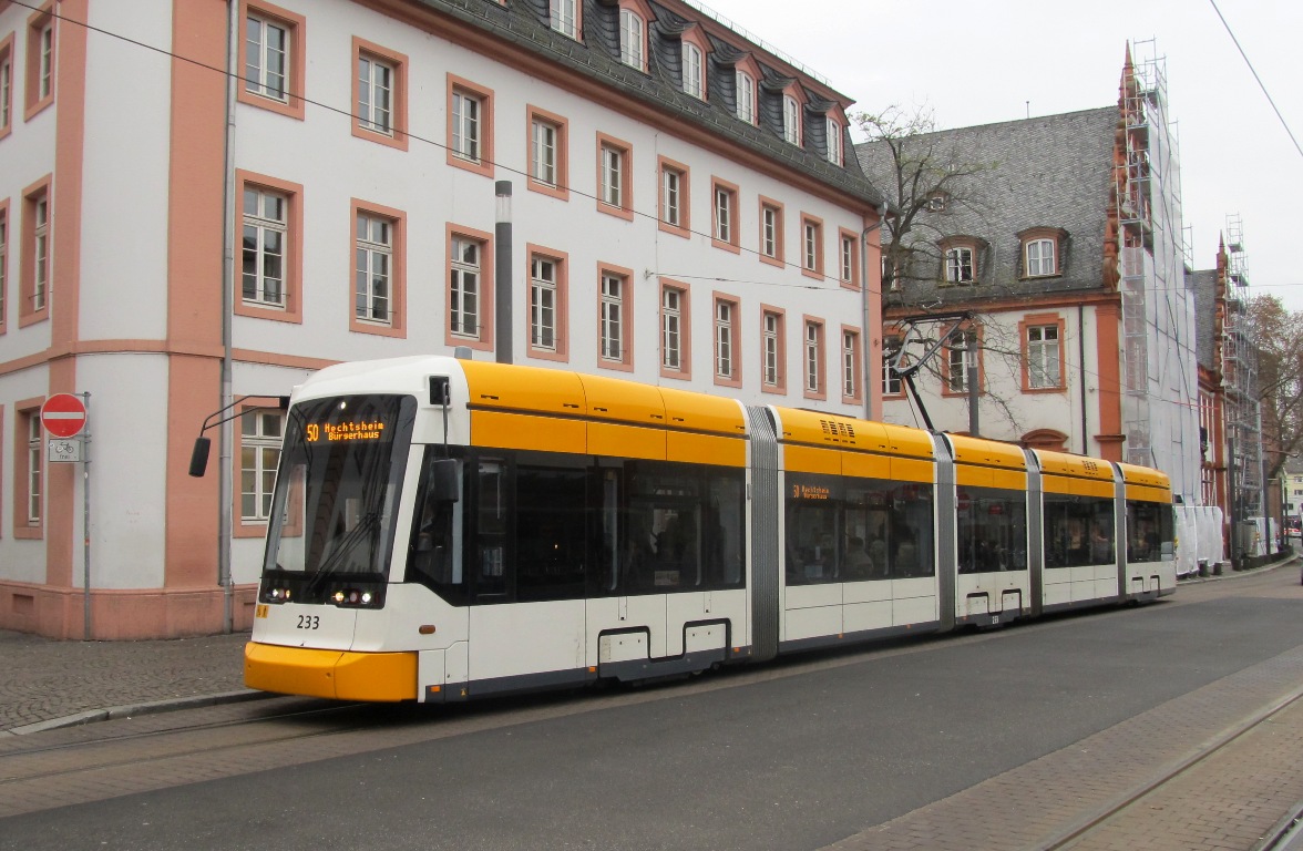 Mainz, Stadler Variobahn č. 233