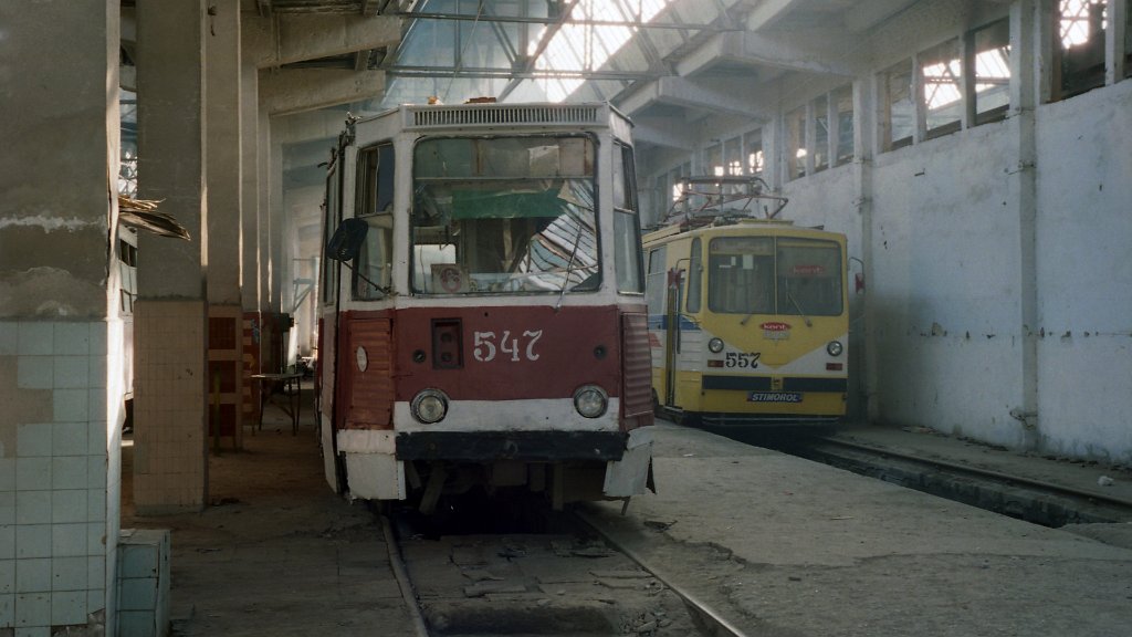 ბაქო, 71-605 (KTM-5M3) № 547; ბაქო — September 1999; ბაქო — Tram depot