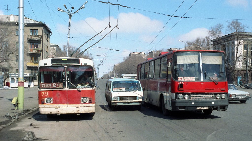 Караганда, ЗиУ-682В-013 [В0В] № 79; Караганда — Визит делегации транспортников 21.04.1998; Караганда — Старые фотографии (до 2000 г.); Караганда — Троллейбусные линии