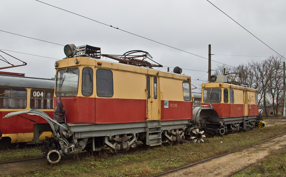 Oryol, GS-4 # 106; Oryol, GS-4 # 102; Oryol, Tatra T3SU # 004; Oryol — Tram depot named by Y. Vitas