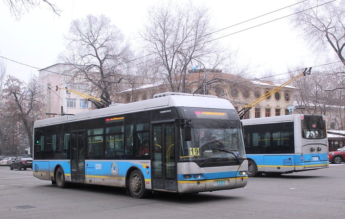 Алматы, YoungMan JNP6120GDZ (Neoplan Kazakhstan) № 1201