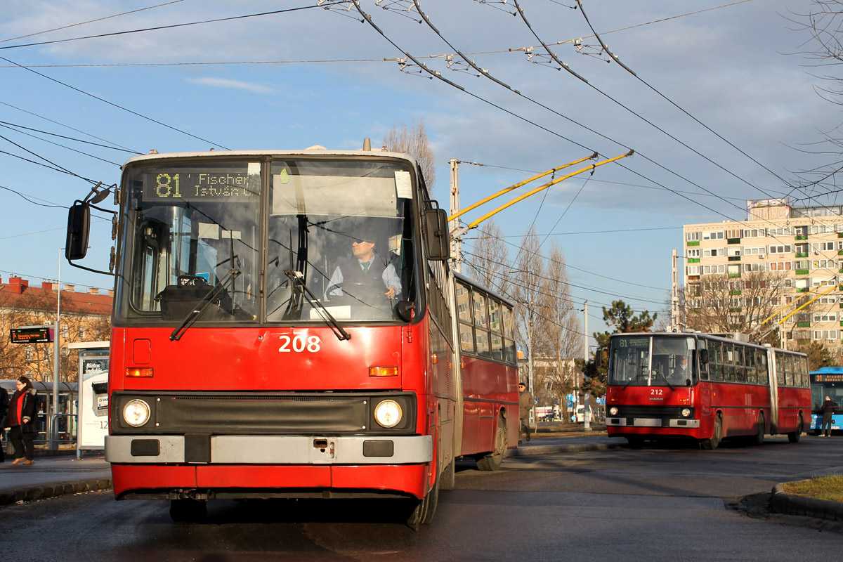 Будапешт, Ikarus 280.94 № 208