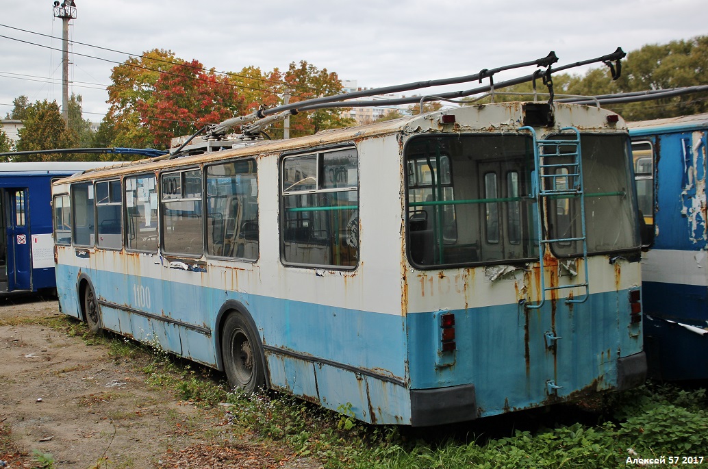 Орёл, ЗиУ-682Г-016  [Г0М] № 1100; Орёл — Списанные троллейбусы в депо