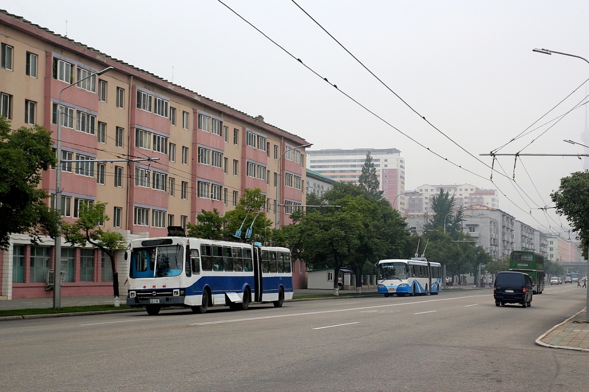 Pyongyang, Chollima 903 № 510; Pyongyang, Chollima 091 № 434