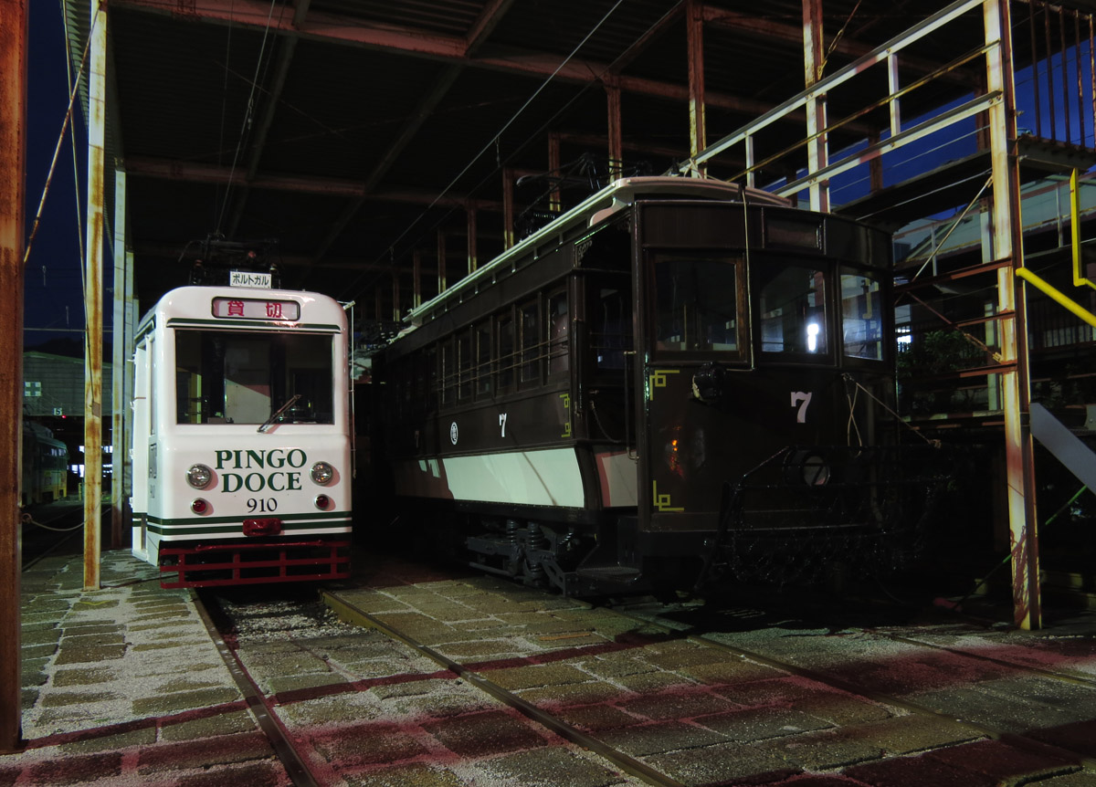 Kochi, Carris 4-axle motorcar (Ligeiro) nr. 910; Kochi, Tosaden nr. 7