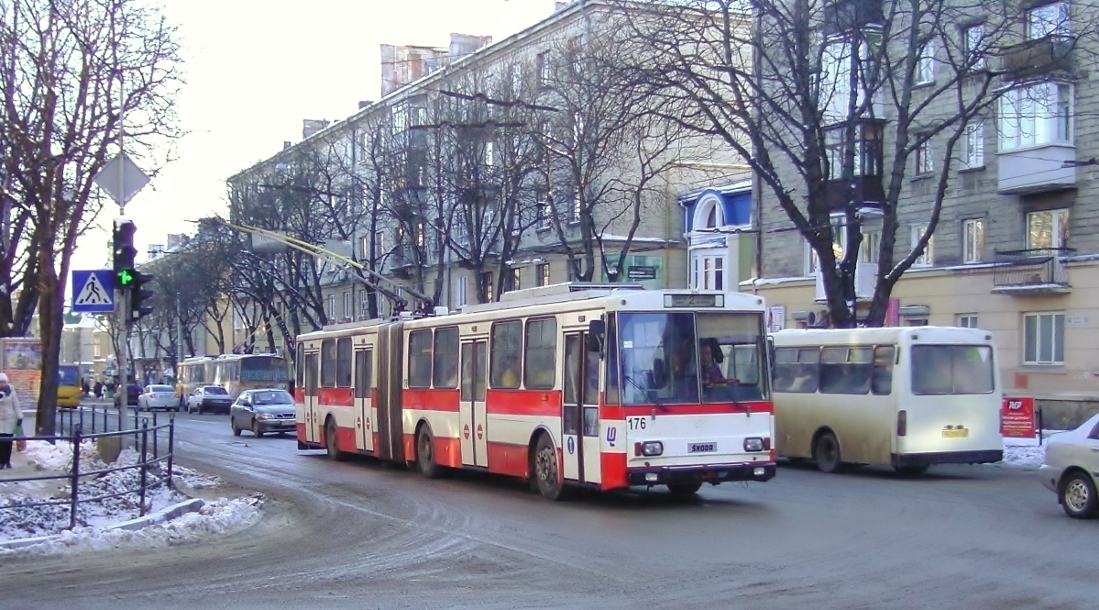 Тернополь, Škoda 15Tr02/6 № 176