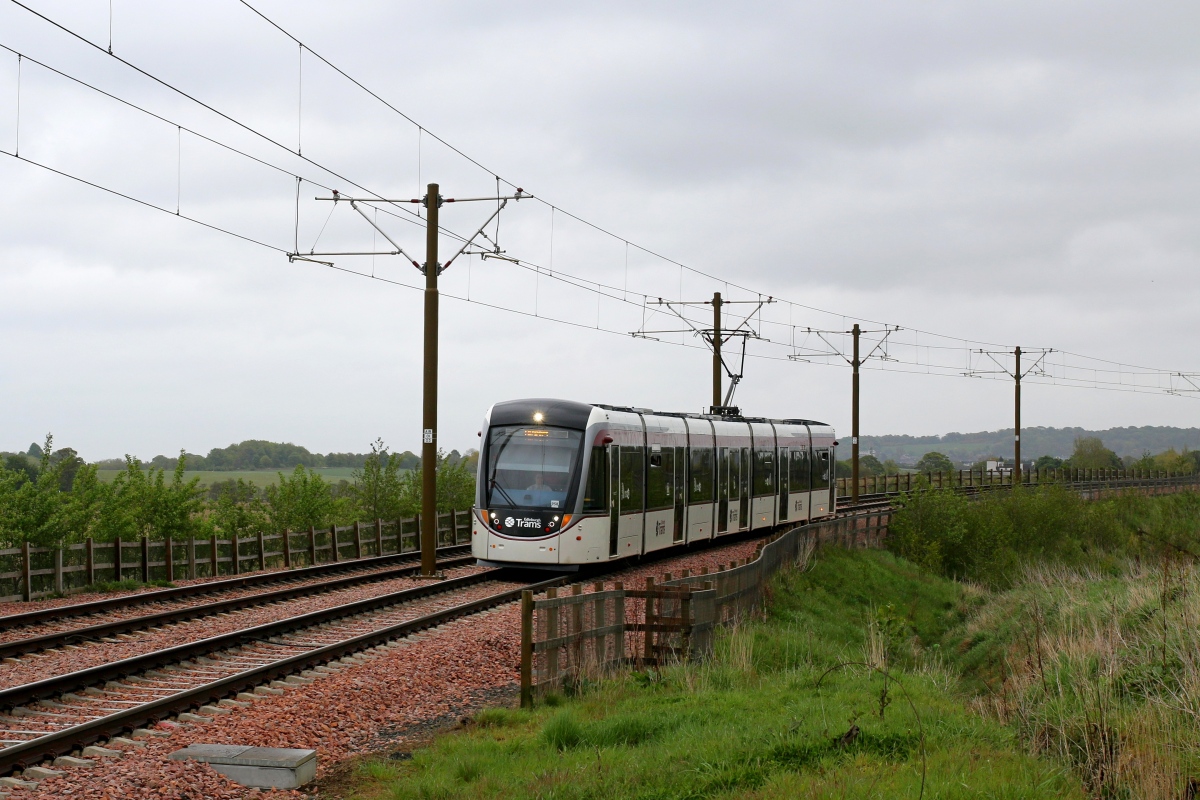 Edinburgh, CAF Urbos 3 č. 259