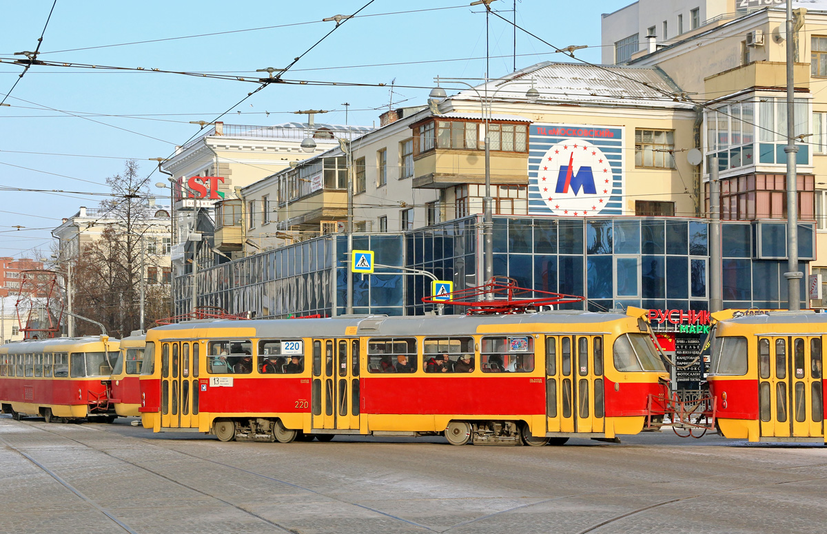 Yekaterinburg, Tatra T3SU № 220