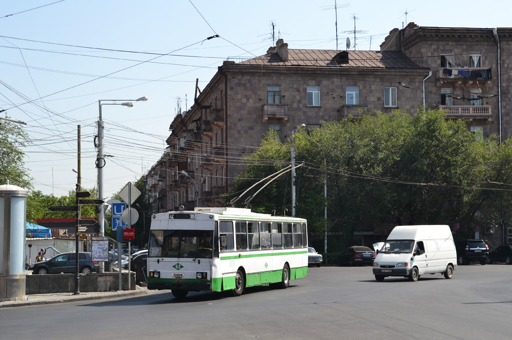 Ереван, Škoda 14Tr02/6 № 62