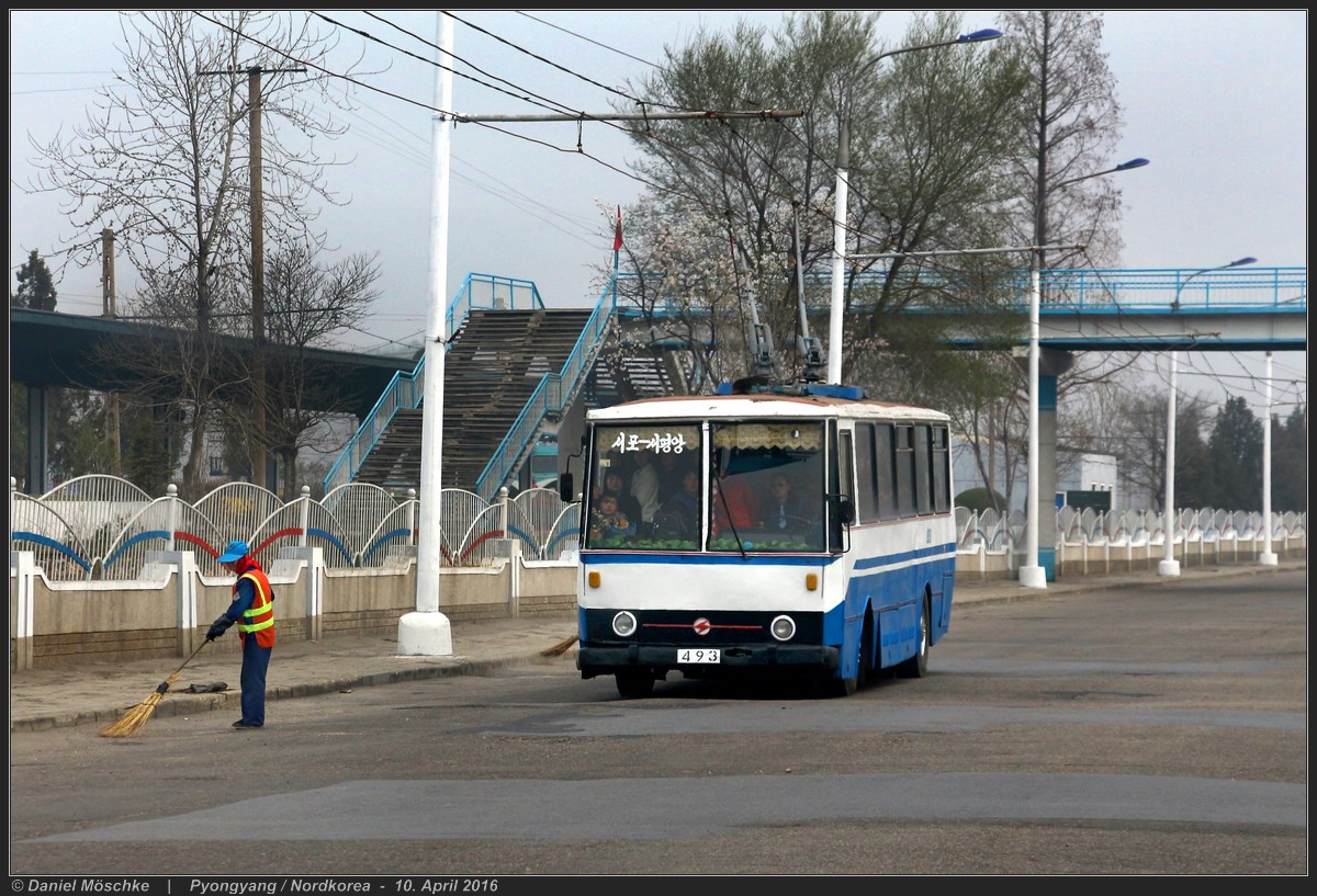 Pyongyang, Chollima 973 (Karosa C734) Nr 493; Pyongyang — End station of routes; Pyongyang — Trolleybus route banner