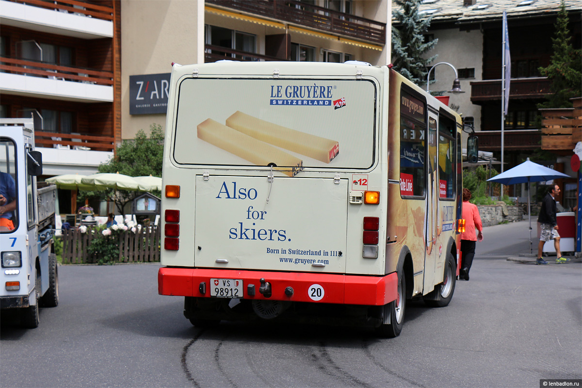 Zermatt, Rizzi-Bus-Vetter 6 SN-E/B — 12