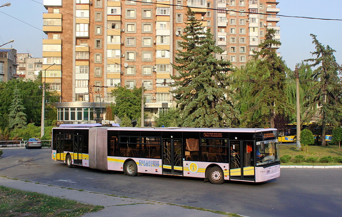 Кременчуг, ЛАЗ E301A1 № 199