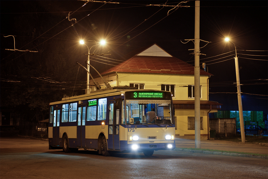 Ровно, Škoda 14Tr17/6M № 175